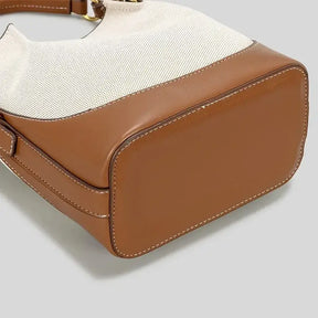 Bolsa Zafira em Couro Estruturado com Design Contemporâneo